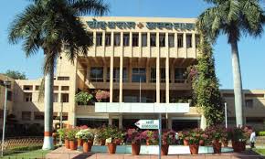 Best Urologist Doctors near Choithram Hospital Research Centre Manik Bagh Road Indore